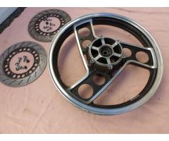 Commander front wheel and disks