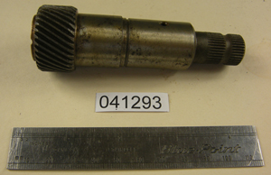 Kickstart shaft : Early type gearbox : Post 1960 - Circlip groove type : May require new bush