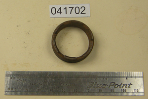 Clutch operating locking ring : Early gearbox : Pre 1964 - Genuine NOS shop soiled : Pre engine 106838