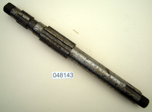 Gearbox mainshaft : NOS shop soiled - Late type : 1964 onwards