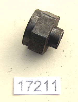 Camshaft nut : Pre 131257 engine - Camshaft nut for tachometer drive