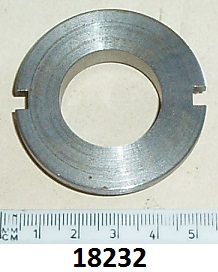 Locking ring : Rear wheel hub bearing : 26TPI : L/Hand thread - Drives speedo gearbox : Electra : Not Commando
