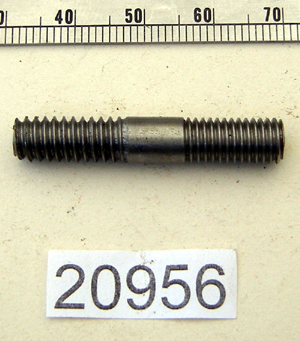 Gearbox stud - inner cover