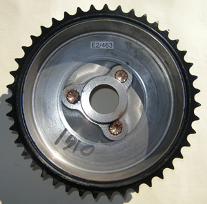 Wheel sprocket/brake drum : Rear : 43 teeth 5/8in x 1/4in - Cotton reel type hubs : No cooling rings : Made in England