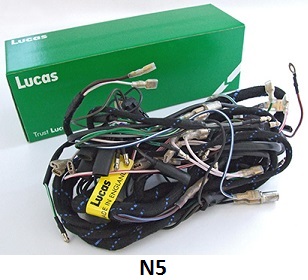 Wiring harness : Mag/Dyno type : Featherbed frame - Genuine Lucas : Includes wiring diagram