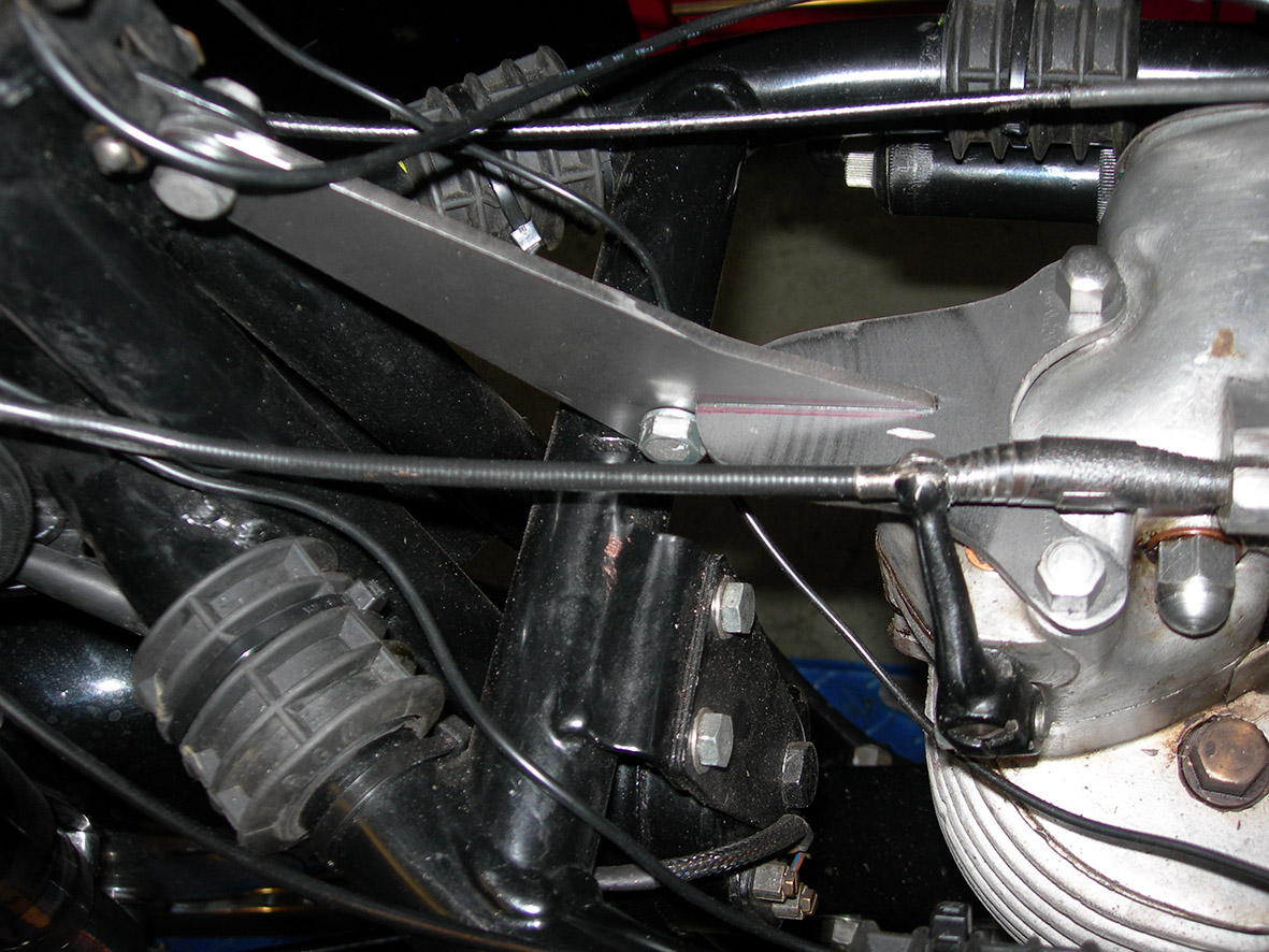 Triton T120R pre-unit engine