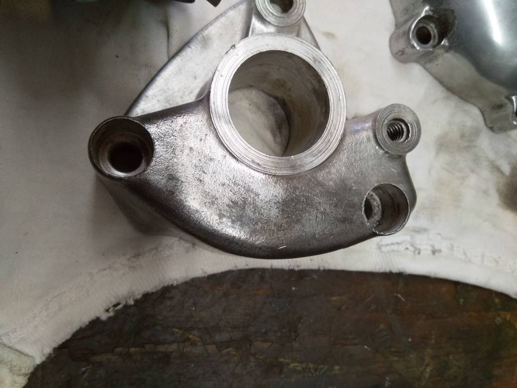 18D2 distributor mount