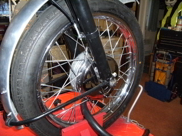Right view of front wheel