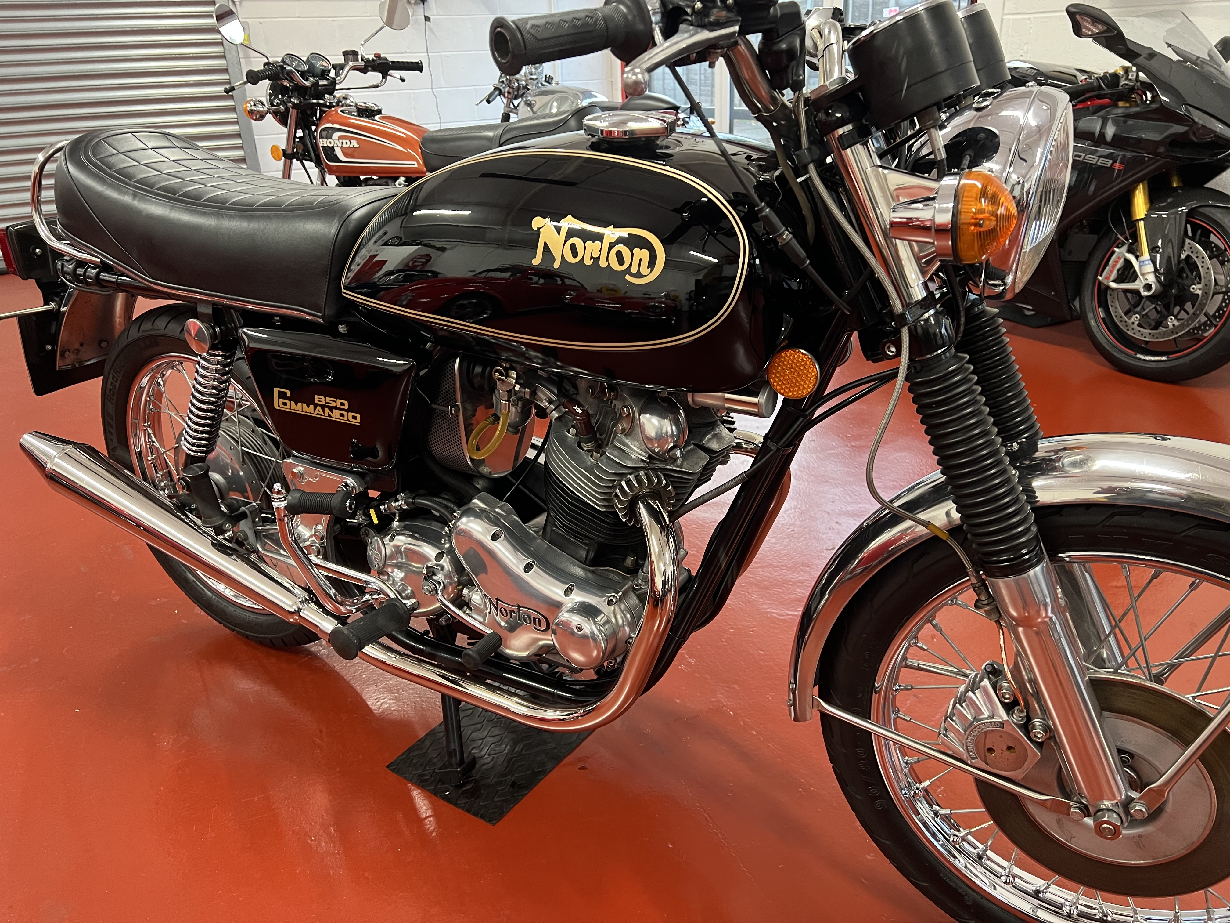 1973 Commando