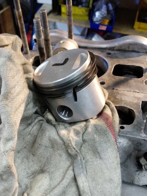 piston fitting