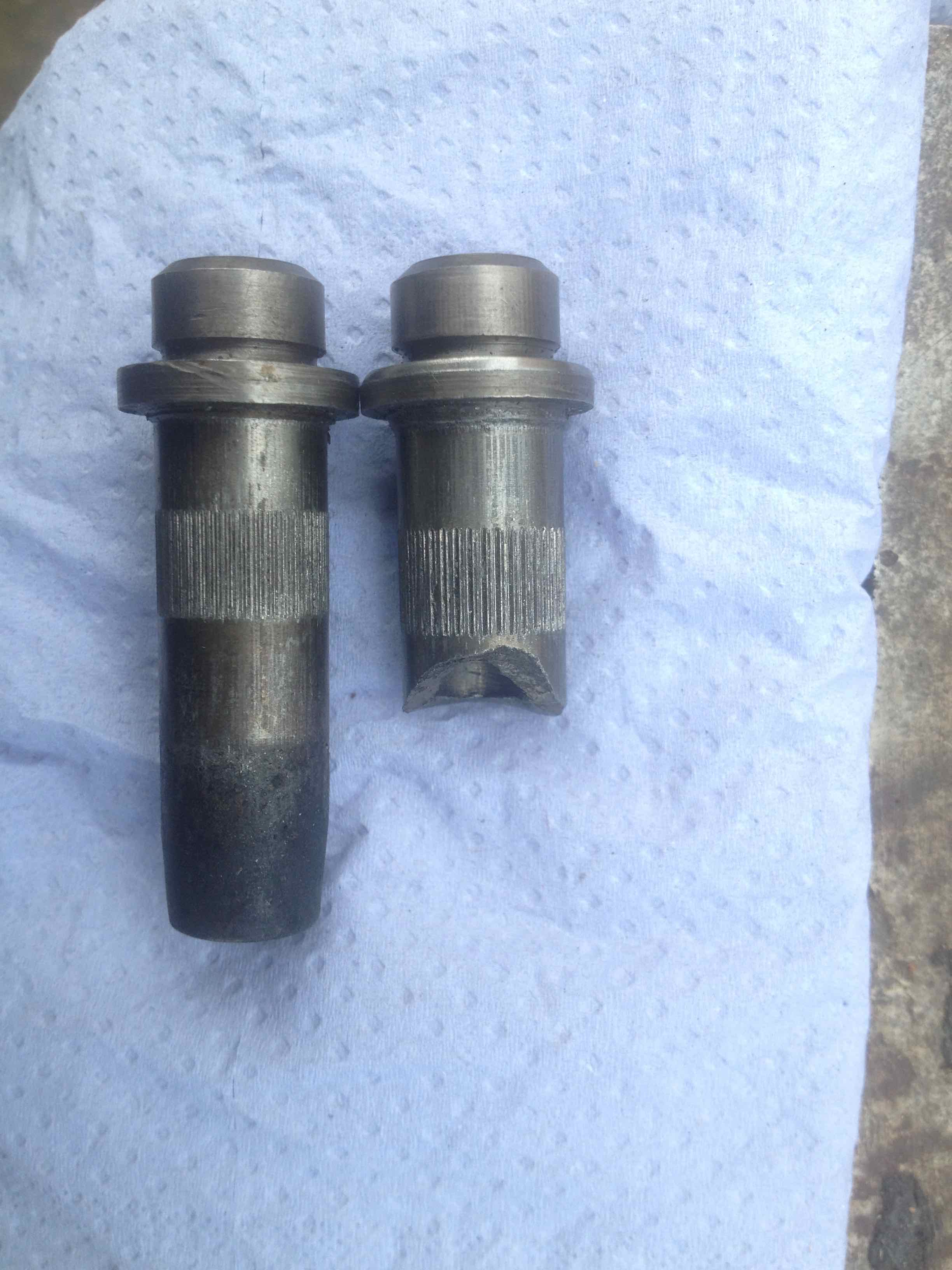 Knurled inlet valve guides