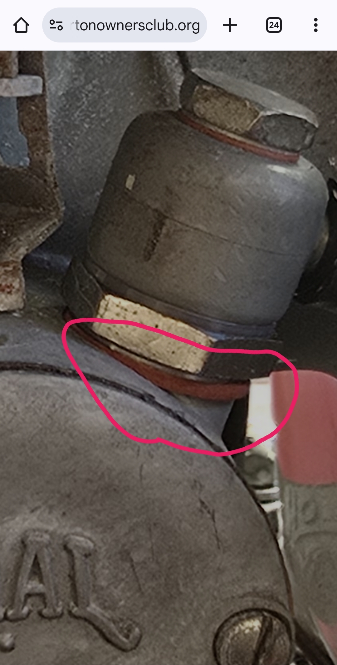 This one? There looks to be metal washers too. Should these be installed? 